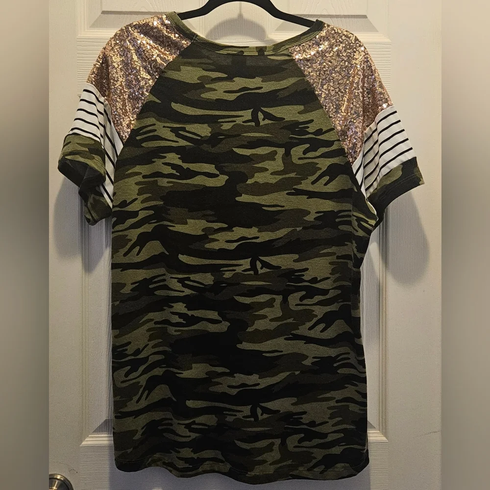 Sunshine & Rodeos Camo Top - Picture 2 of 4